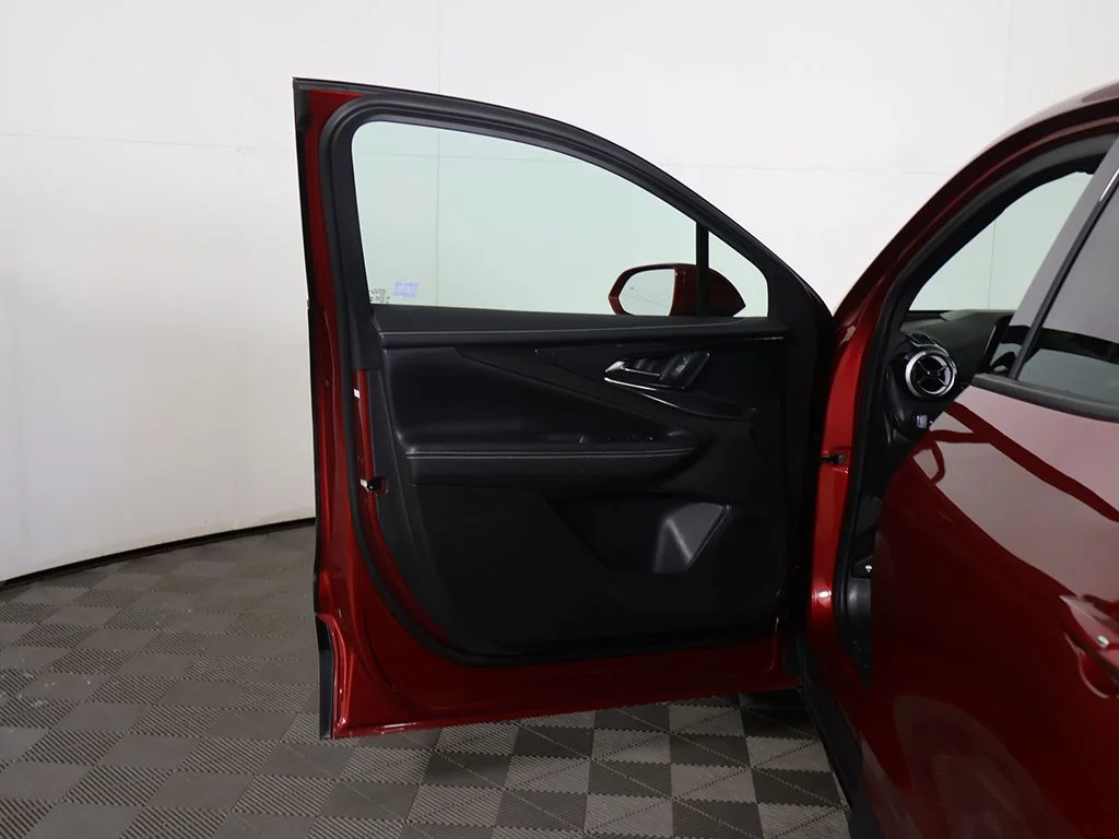 Used 2025 Red Chevrolet LT image 18