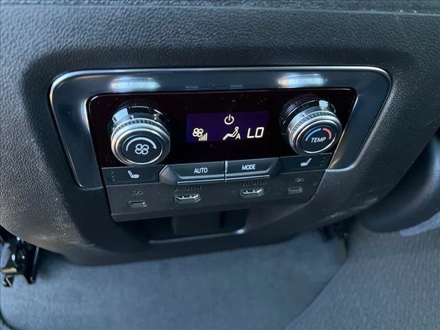 2026 GMC Yukon XL Denali - Photo 23