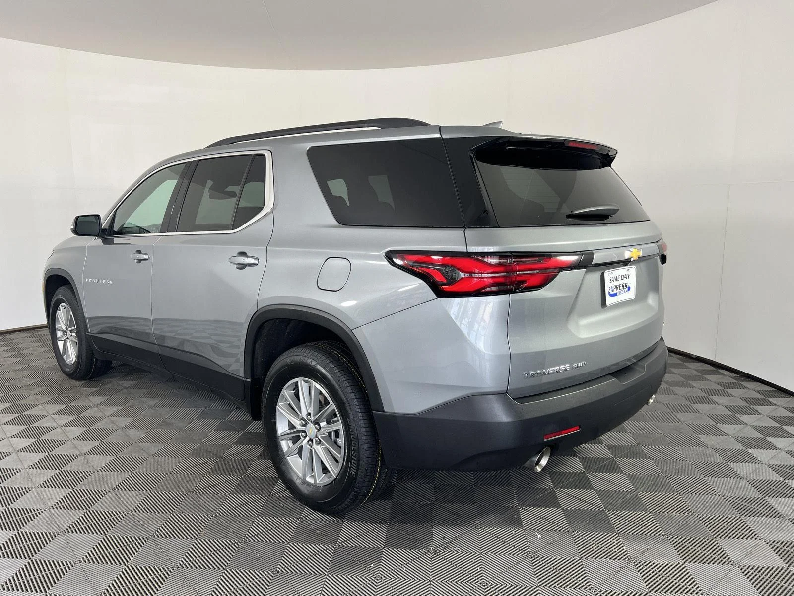 Used 2023 Sterling Gray Metallic Chevrolet LT Cloth image 28