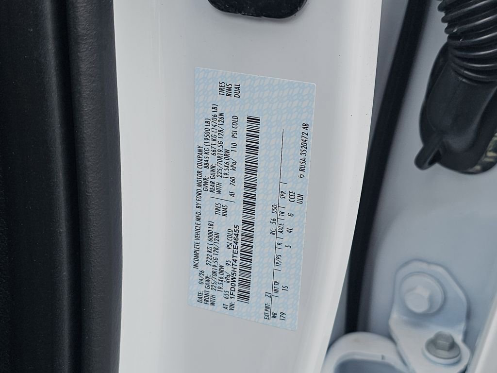 New 2026 Oxford White Ford XL image 8