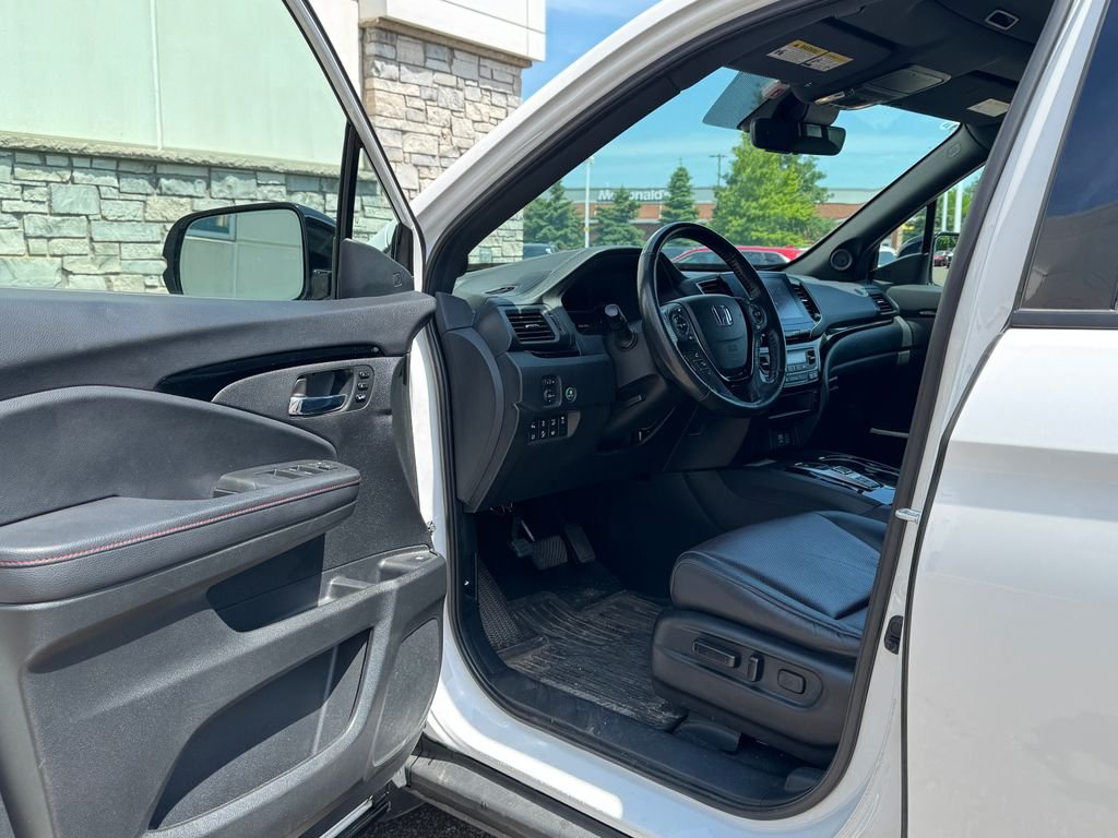 2023 Honda Ridgeline Black Edition - Photo 21
