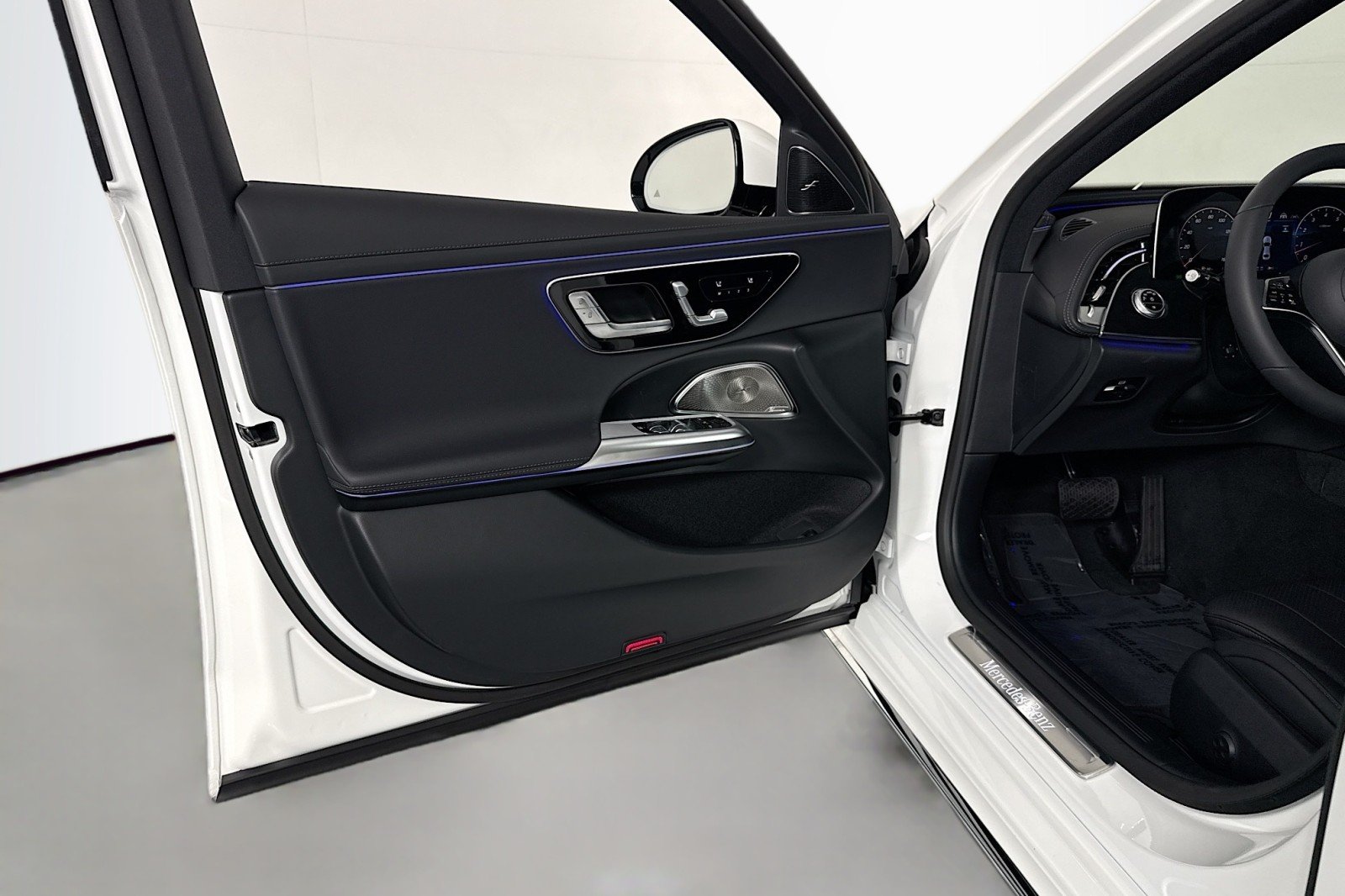 New 2026 Polar White Mercedes-Benz E 350 RWD Sedan image 20
