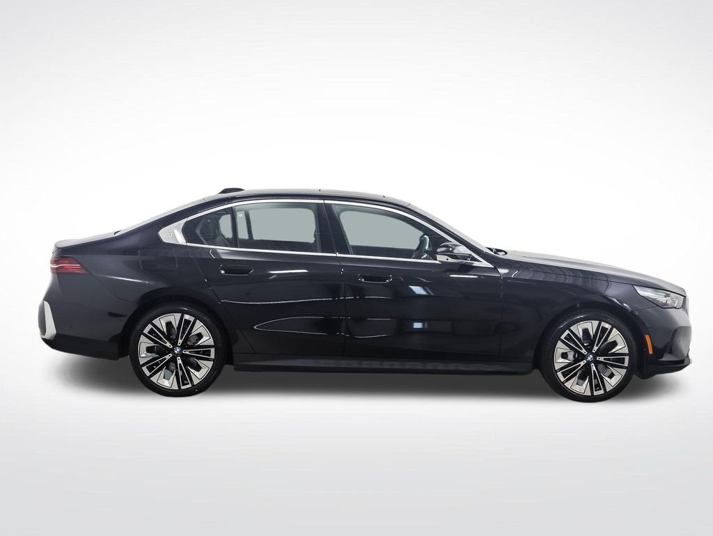 2026 BMW 5 Series 530i - Photo 6