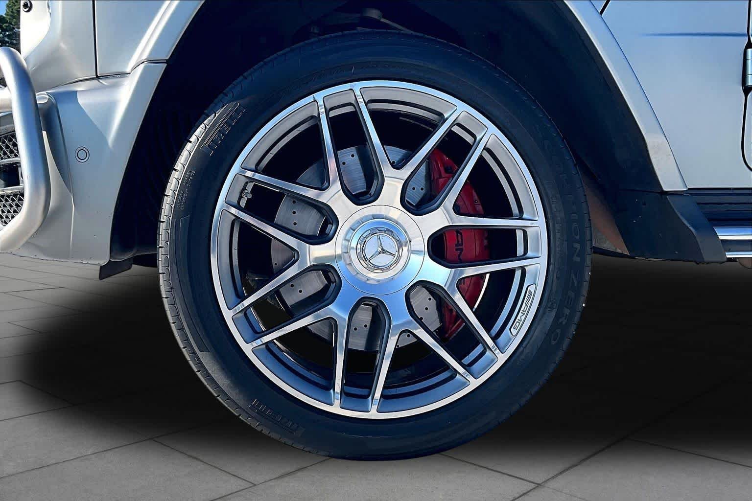 Used 2020 designo Platinum Magno Mercedes-Benz AMG® G 63 image 11
