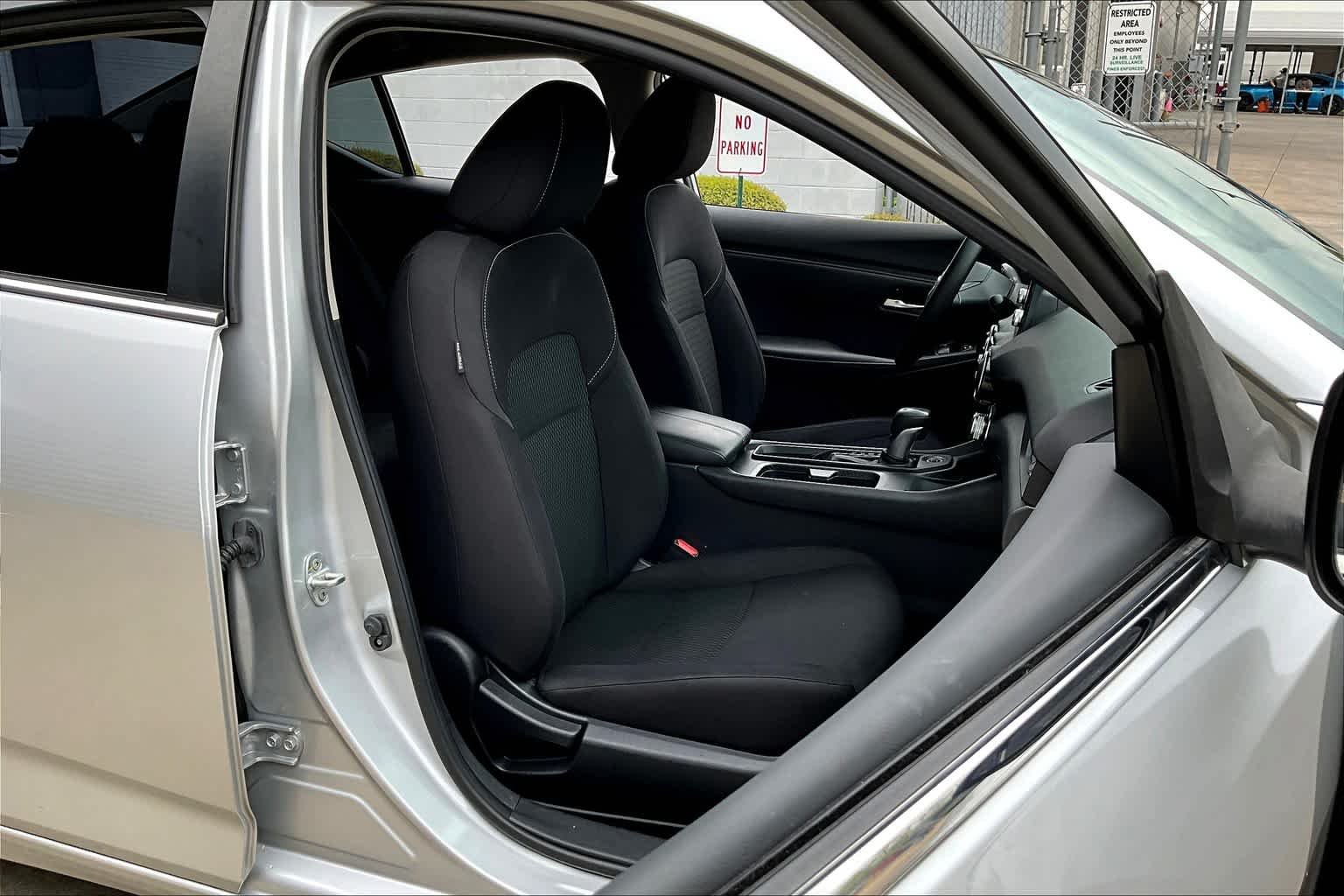 Used 2021 Brilliant Silver Metallic Nissan S image 7