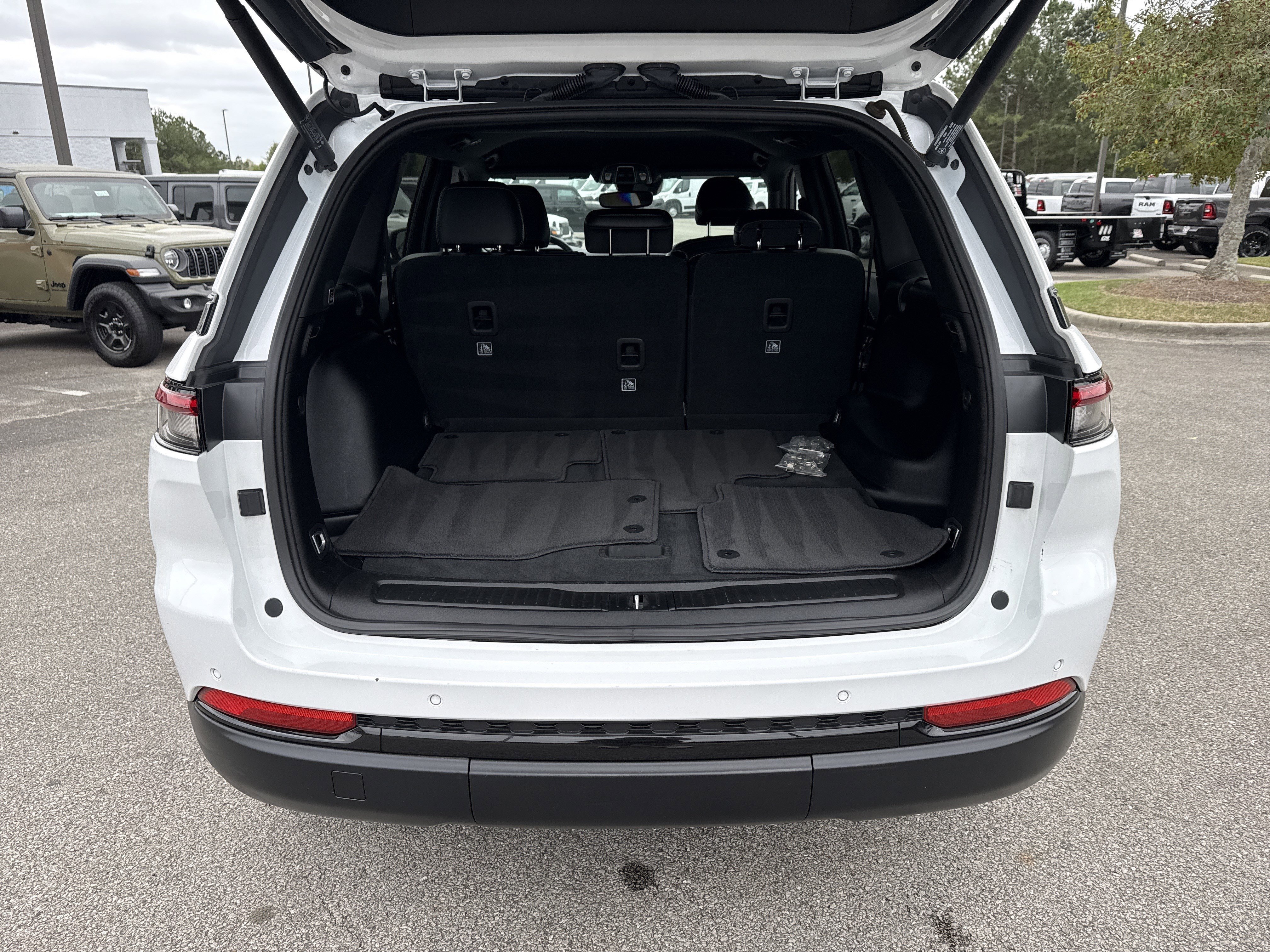 Used 2023 Bright White Clearcoat Jeep Altitude image 19