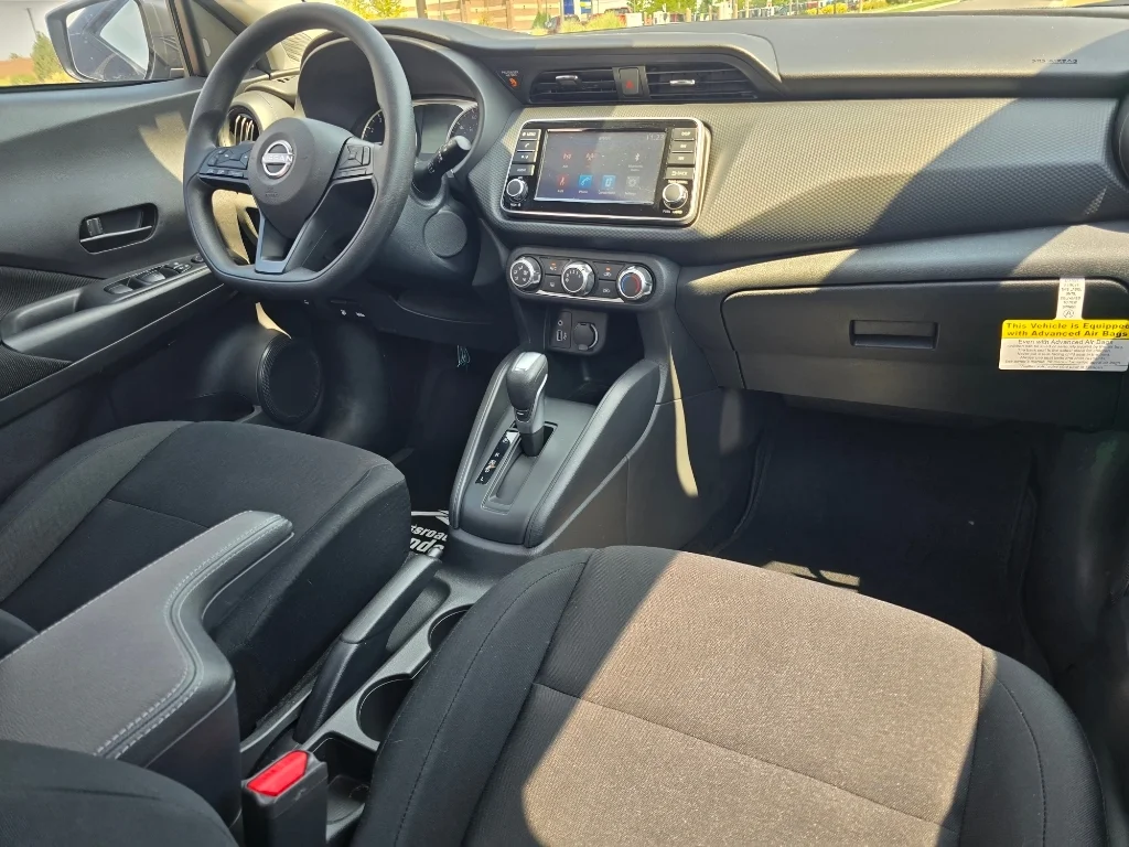 Used 2025 Super Black Nissan S image 27
