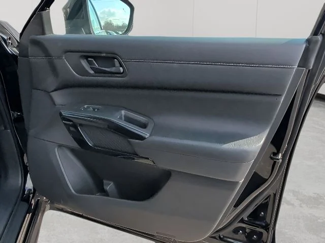 Used 2023 Black Nissan SV image 44