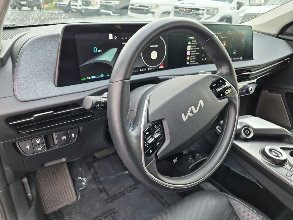2023 Kia EV6 Wind - Photo 14