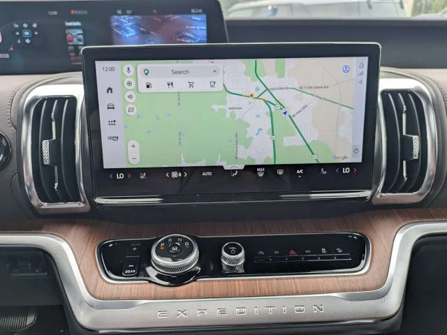 New 2027 Glacier Gray Metallic Tri-Coat Ford MAX King Ranch® image 24