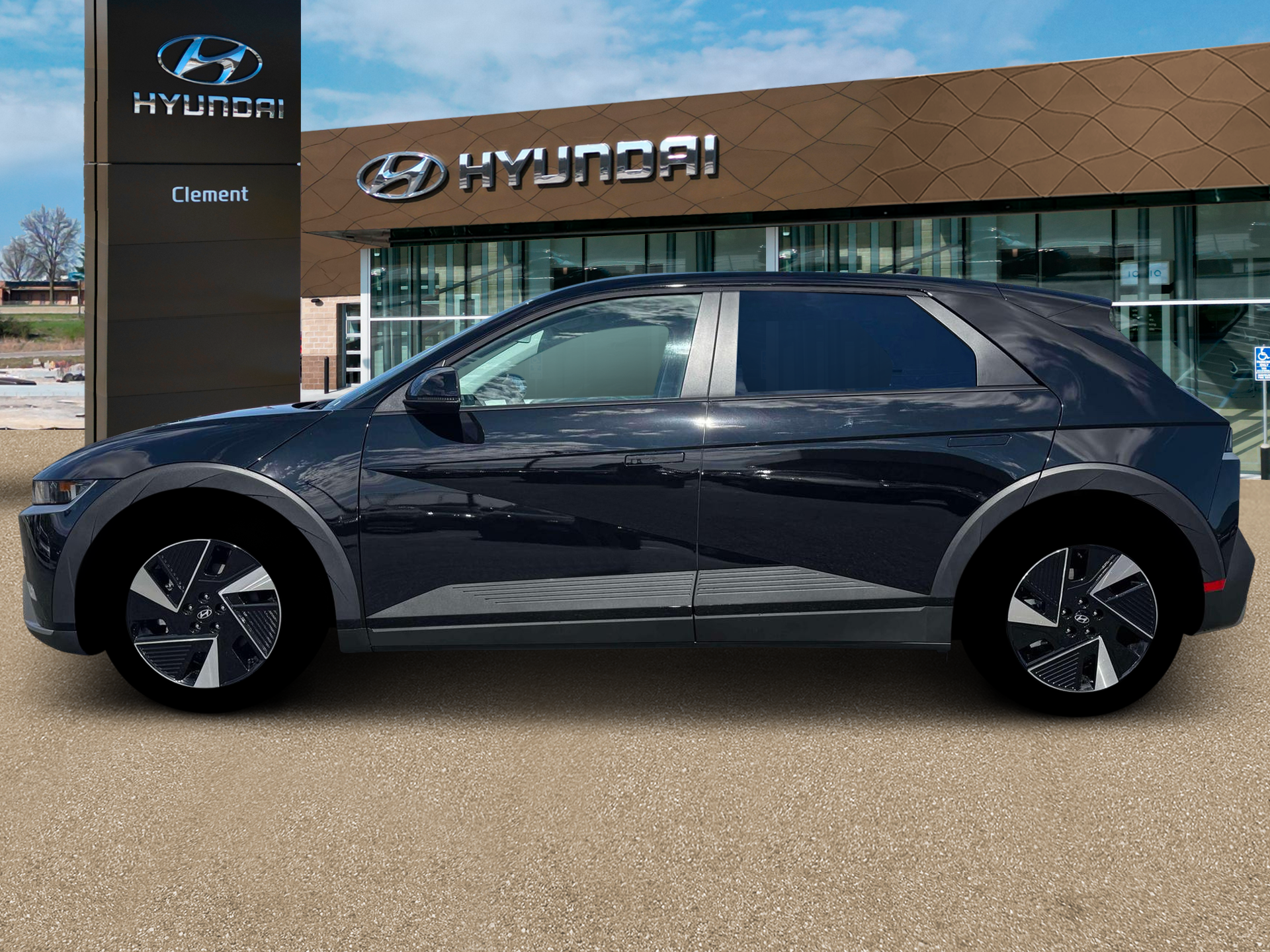 New 2026 Black Hyundai SEL image 3