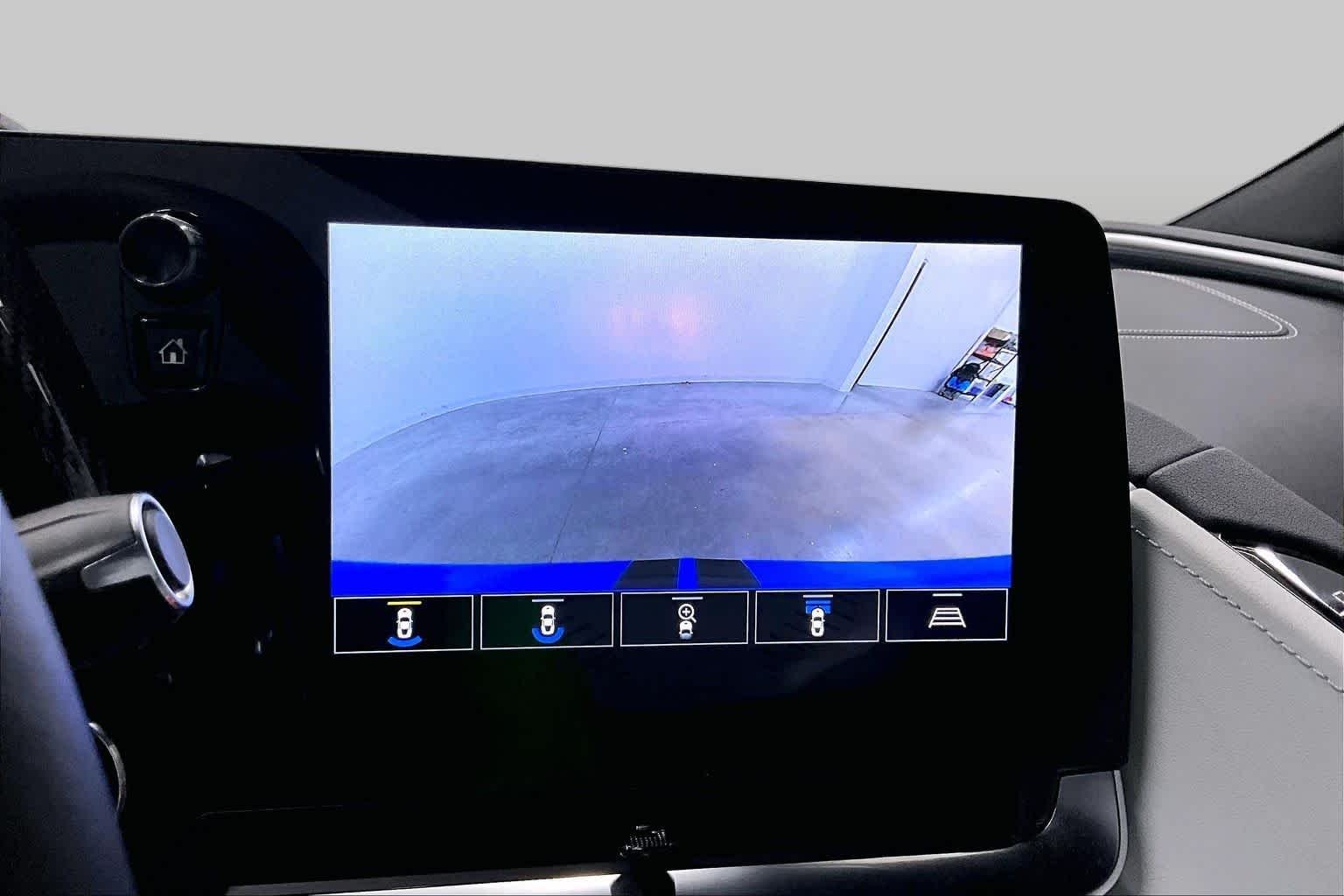 Used 2021 Rapid Blue Chevrolet 2LT image 22