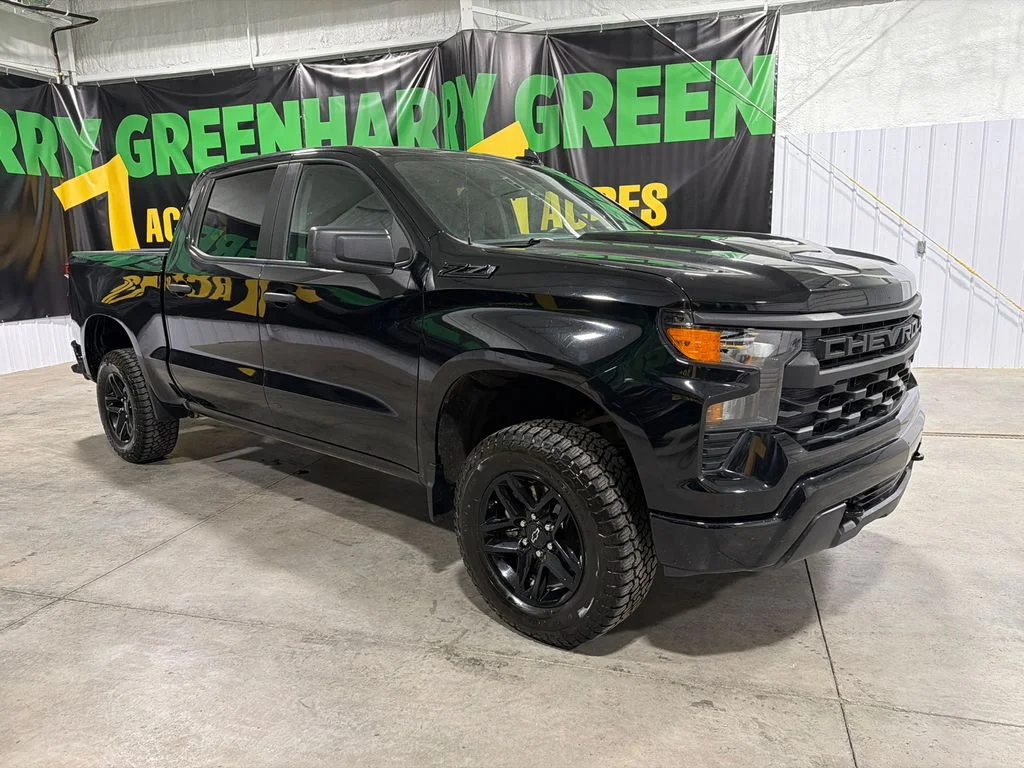 Used 2025 Black Chevrolet Custom Trail Boss image 3