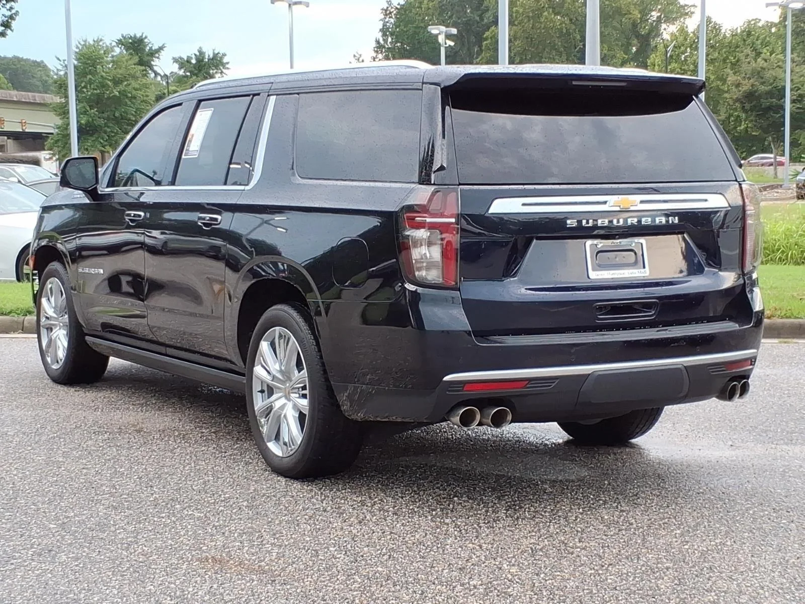 Used 2024 Midnight Blue Metallic Chevrolet High Country image 10