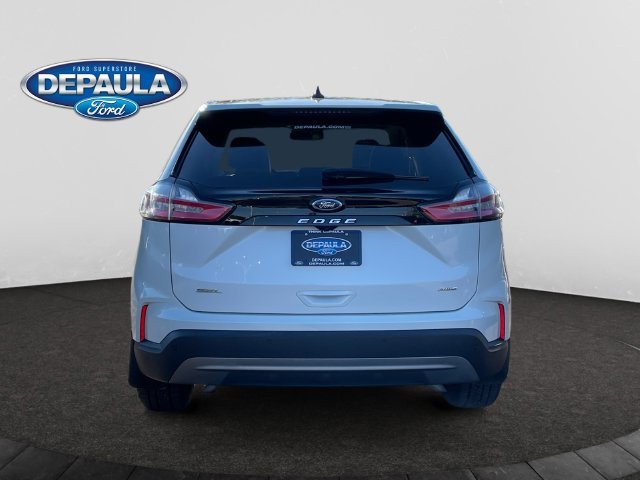 Used 2024 White Metallic Ford SEL image 5