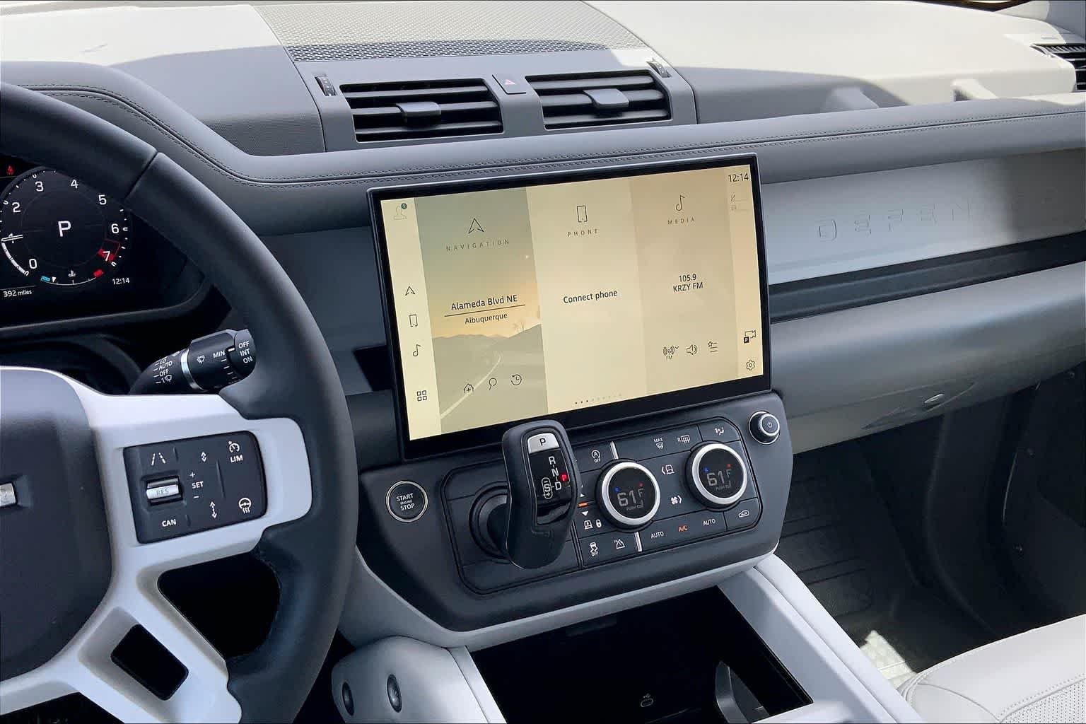 New 2026 Santorini Black Land Rover S image 6