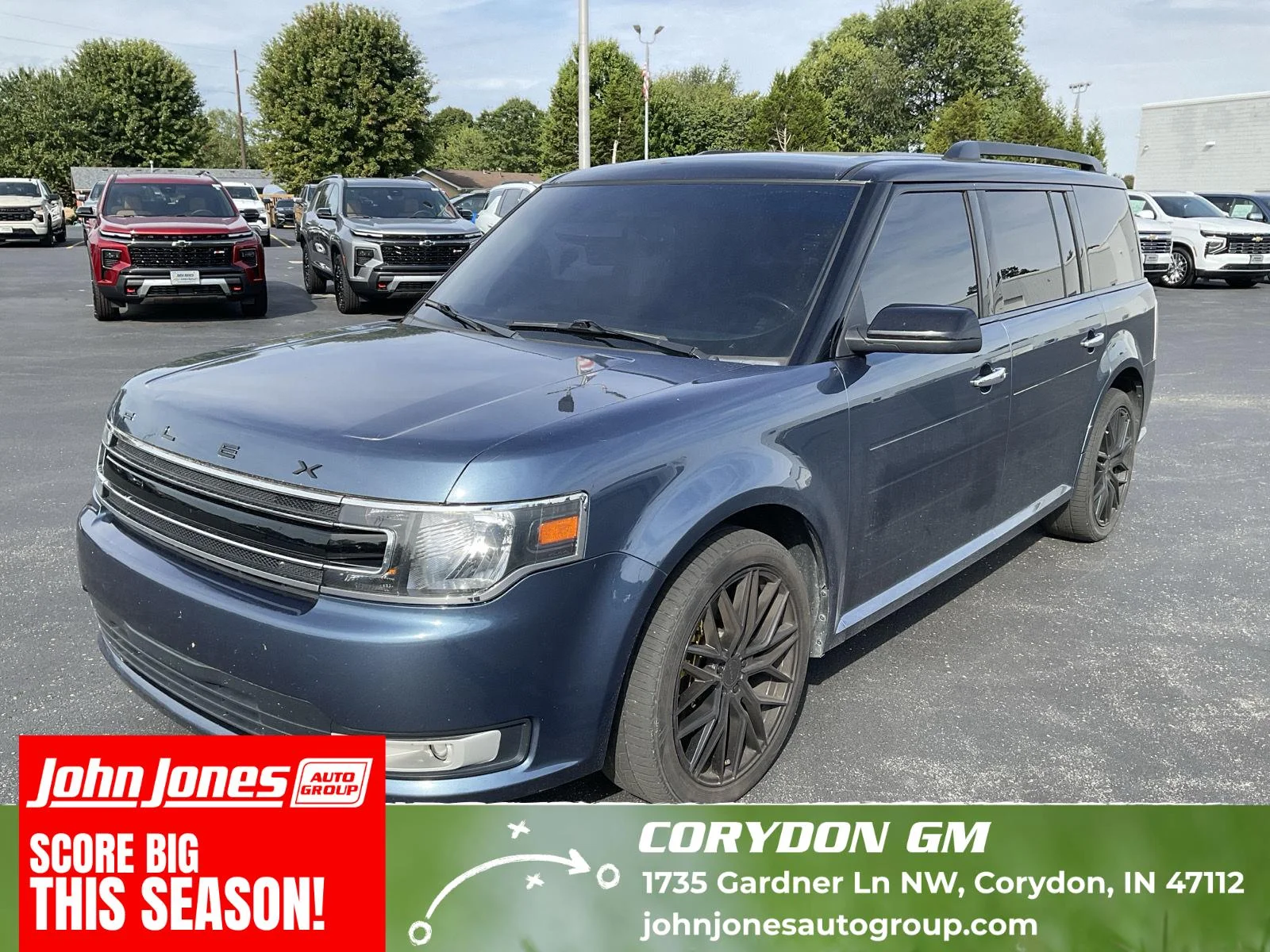 Used 2019 Blue Metallic Ford SEL image 1