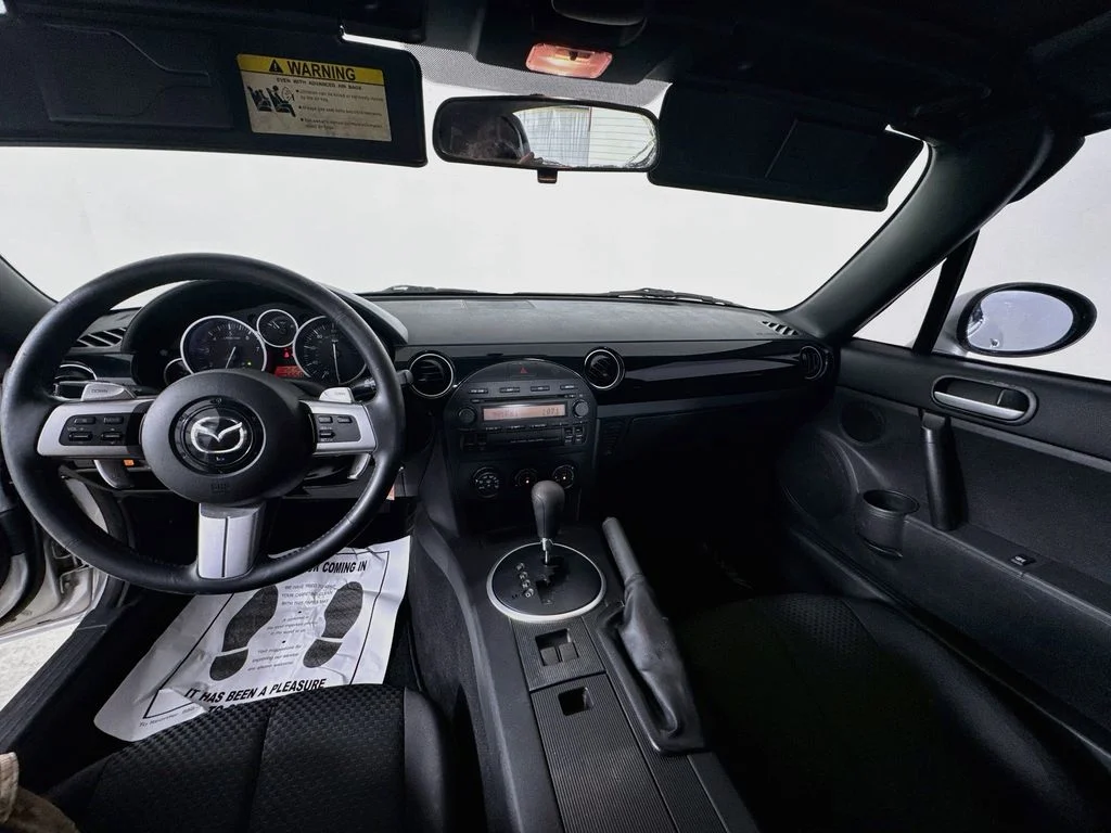 Used 2007 Silver Mazda Sport image 23