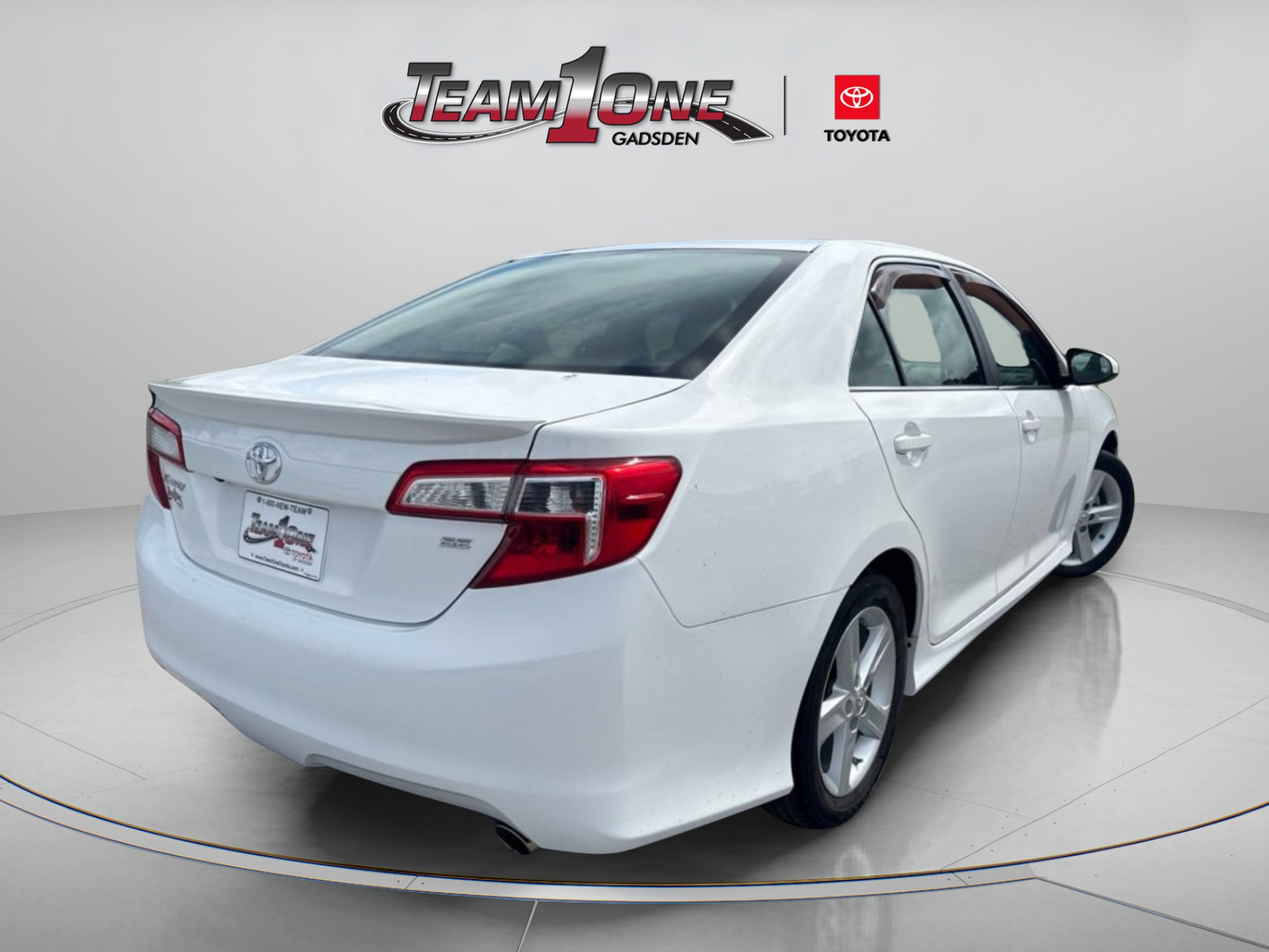 Used 2014 Super White Toyota SE image 6