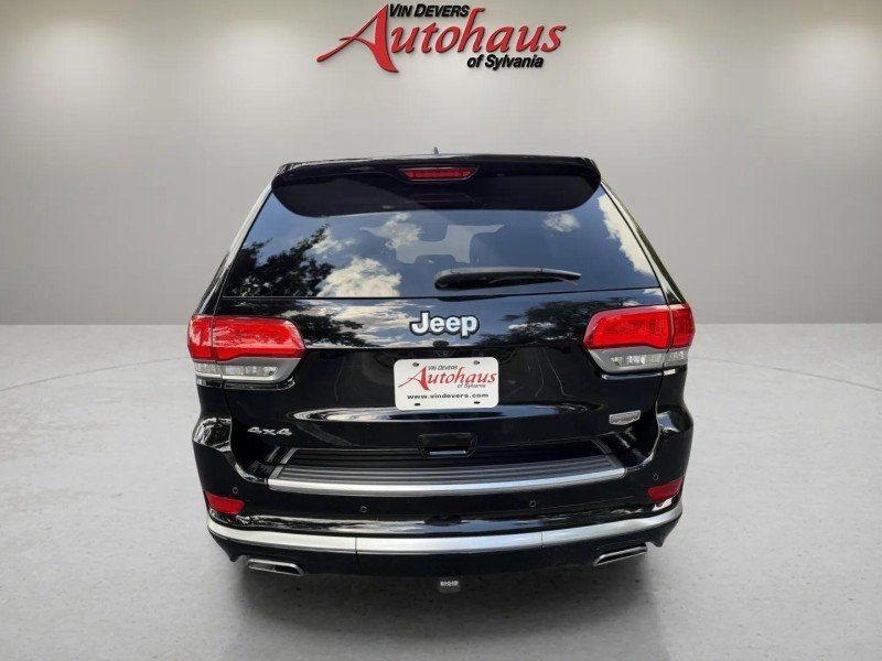 Used 2019 Black Jeep Summit image 6