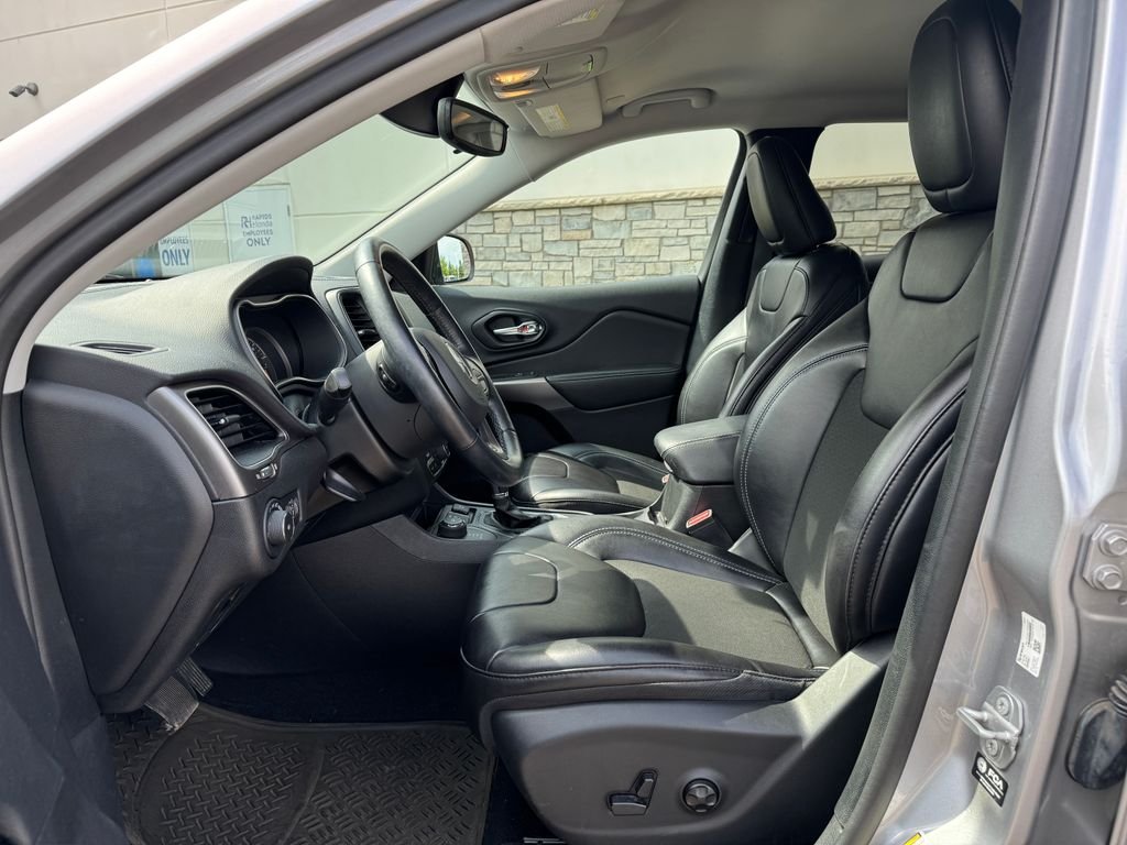 2021 Jeep Cherokee Latitude Plus - Photo 25