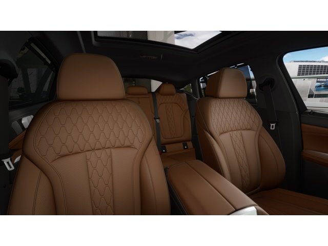 New 2027 White BMW X6 40i image 11