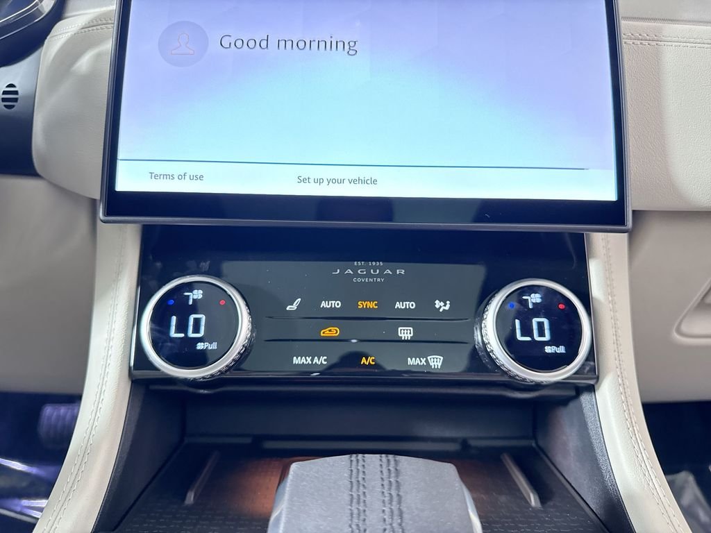 2026 Jaguar F-Pace R-Dynamic S - Photo 17