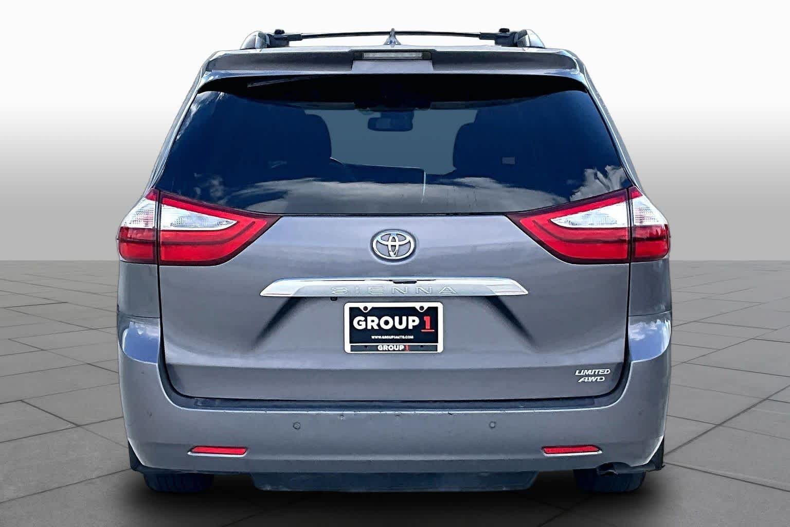 Used 2019 Predawn Gray Mica Toyota Limited Premium image 4