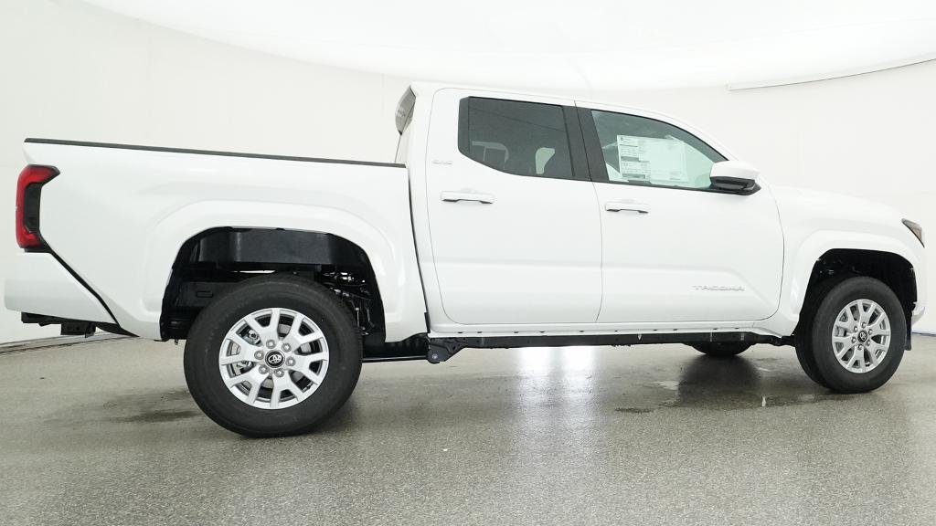 New 2026 Ice Cap Toyota SR5 image 15