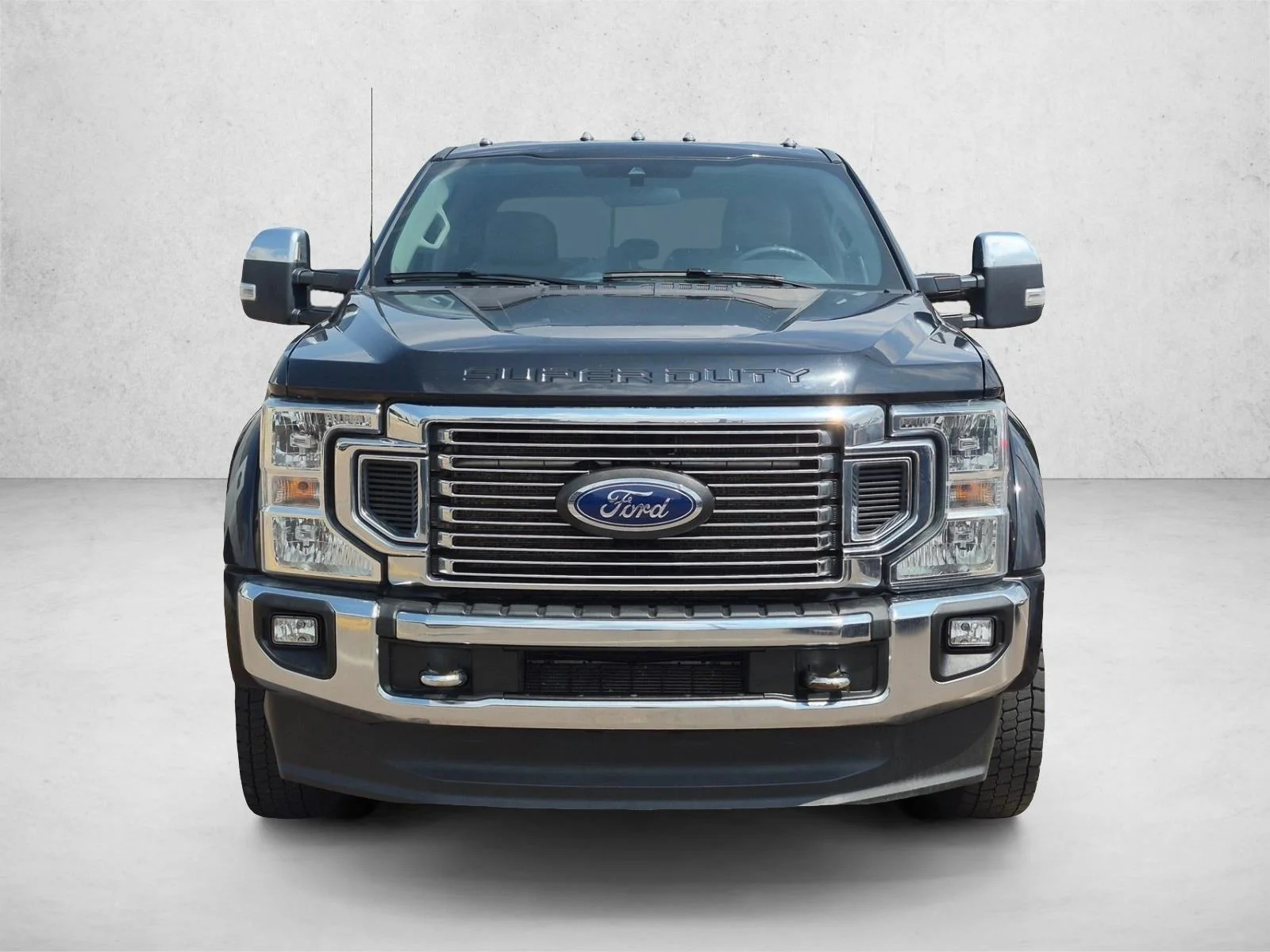 Certified Used 2022 Agate Black Metallic Ford XLT image 2