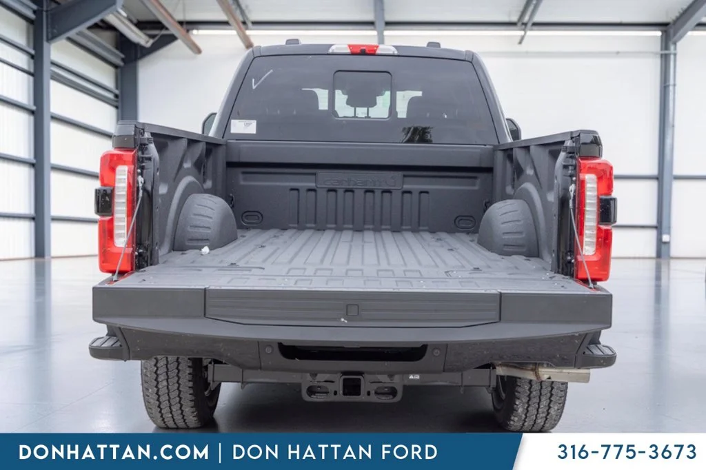 New 2027 Agate Black Metallic Ford F-250® XLT image 25