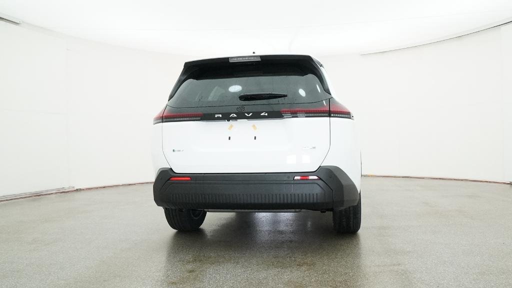 New 2026 Ice Cap Toyota XLE Premium image 14