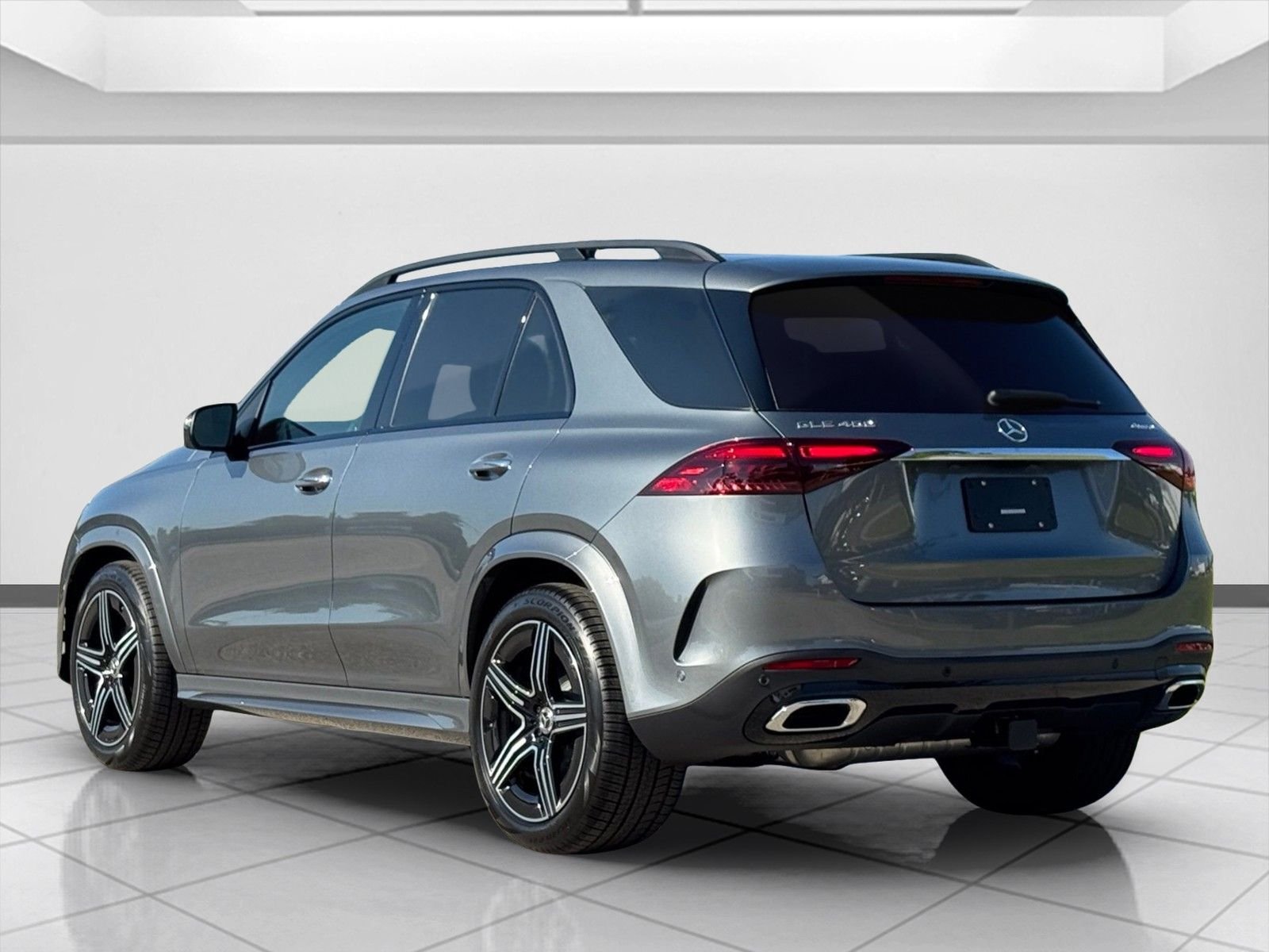 New 2026 Selenite Grey Metallic Mercedes-Benz GLE 450 image 4