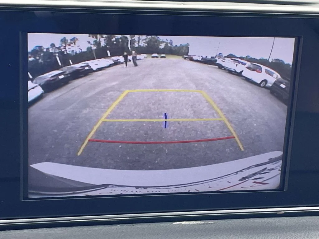 Used 2019 Silver Lining Metallic Lexus Base image 17
