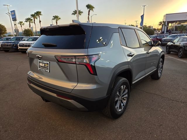 2027 Chevrolet Equinox LT - Photo 6
