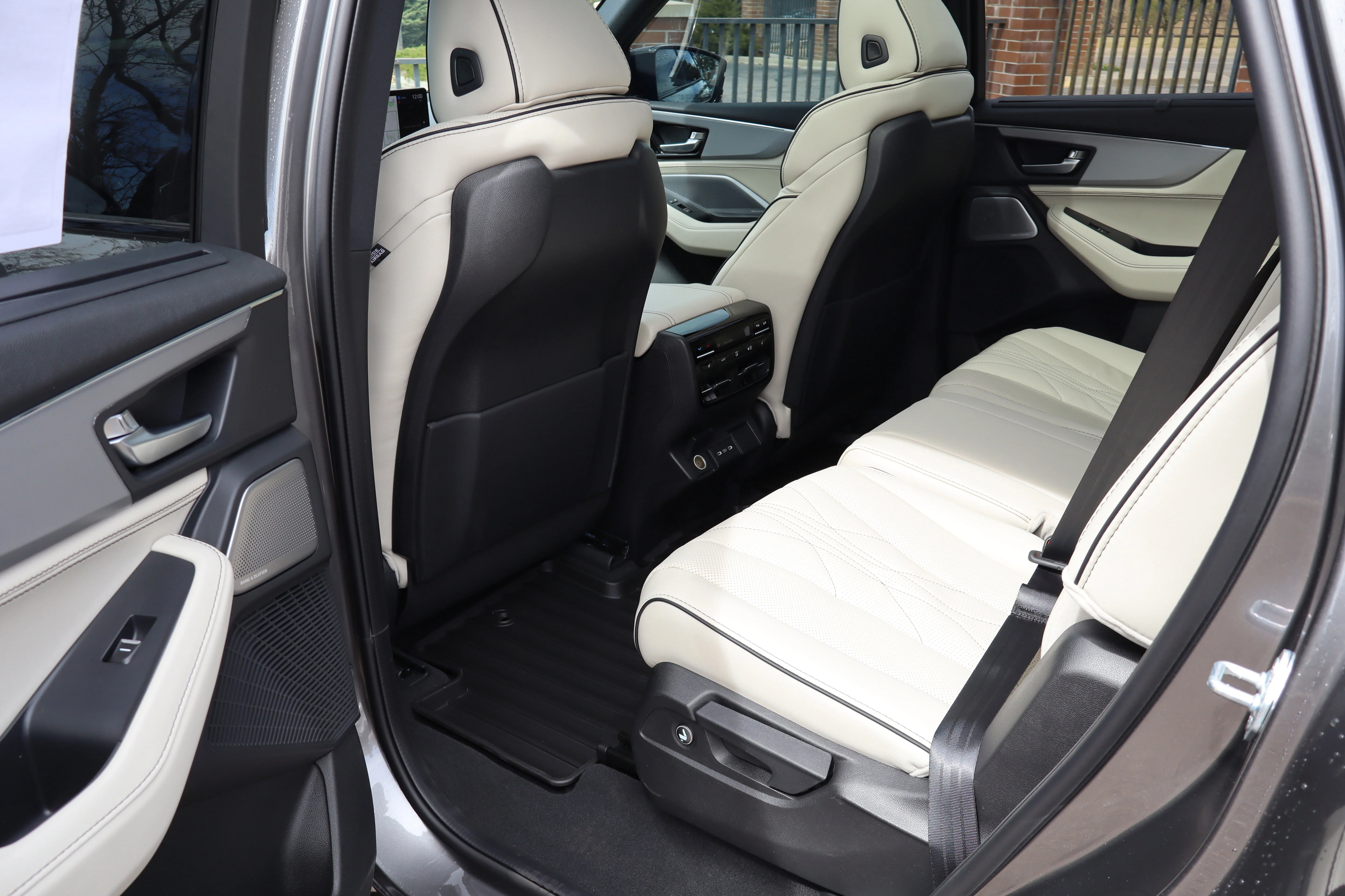 New 2026 Liquid Carbon Metallic Acura w/A-Spec Advance Package image 26