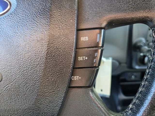 Used 2010 Silver Ford XLT image 30