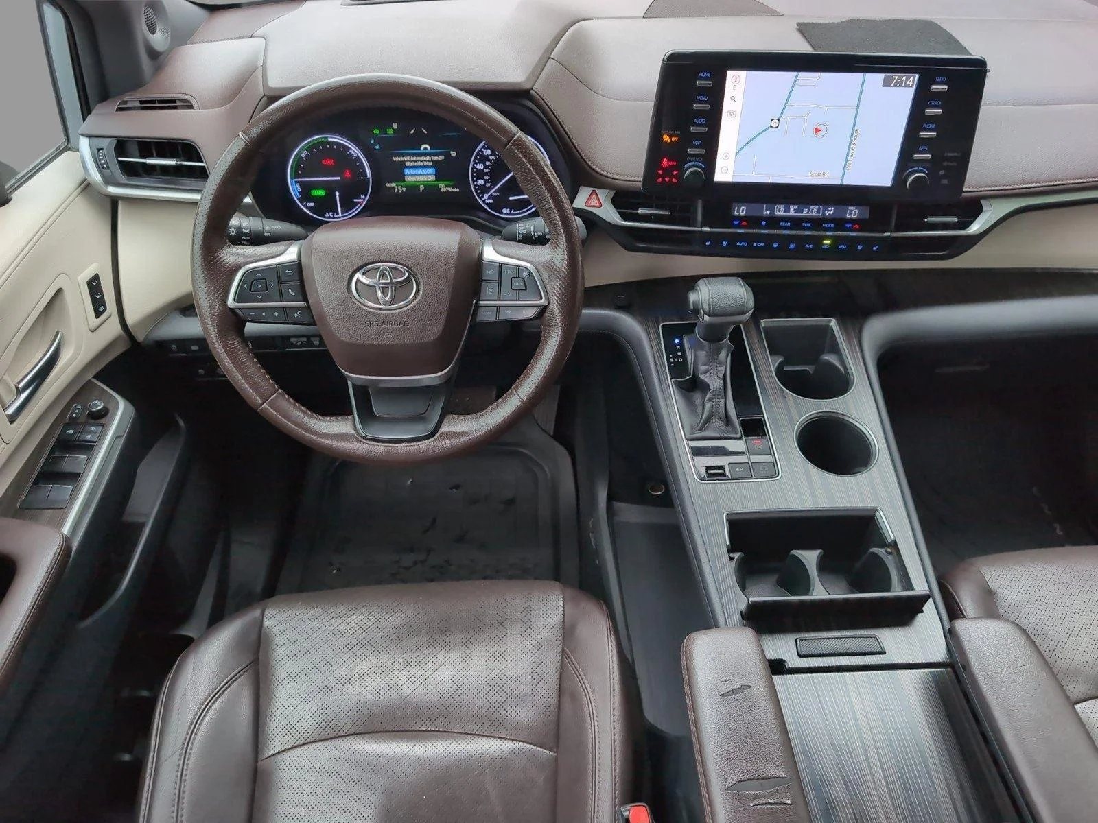 Used 2021 Celestial Silver Metallic Toyota Platinum 7-Passenger image 28