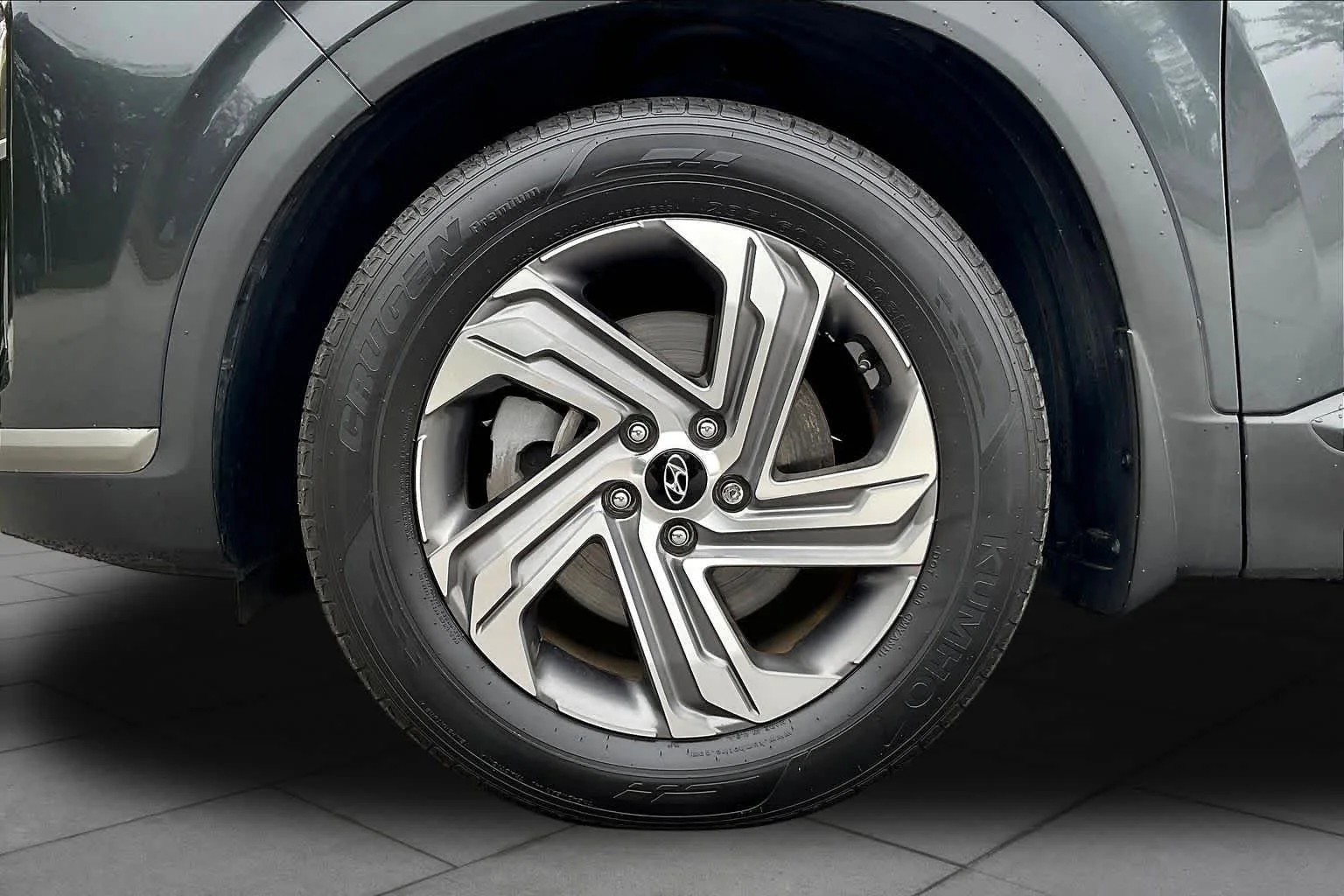 Used 2023 Portofino Gray Hyundai SEL image 11
