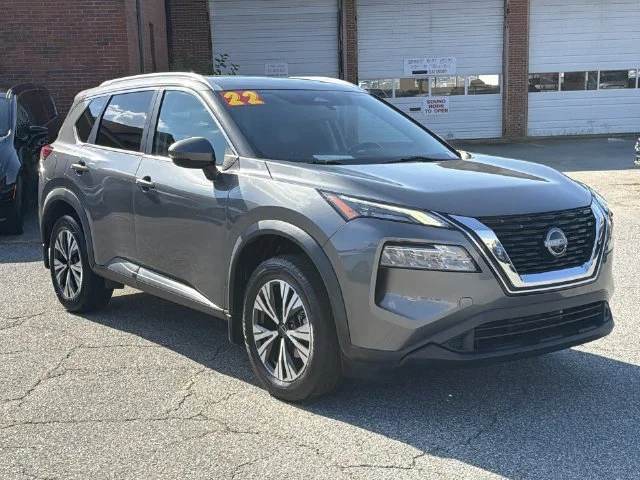 Used 2022 Gray Nissan SV image 15