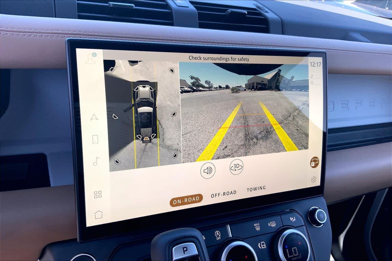 New 2026 Fuji White Land Rover X-Dynamic SE image 16