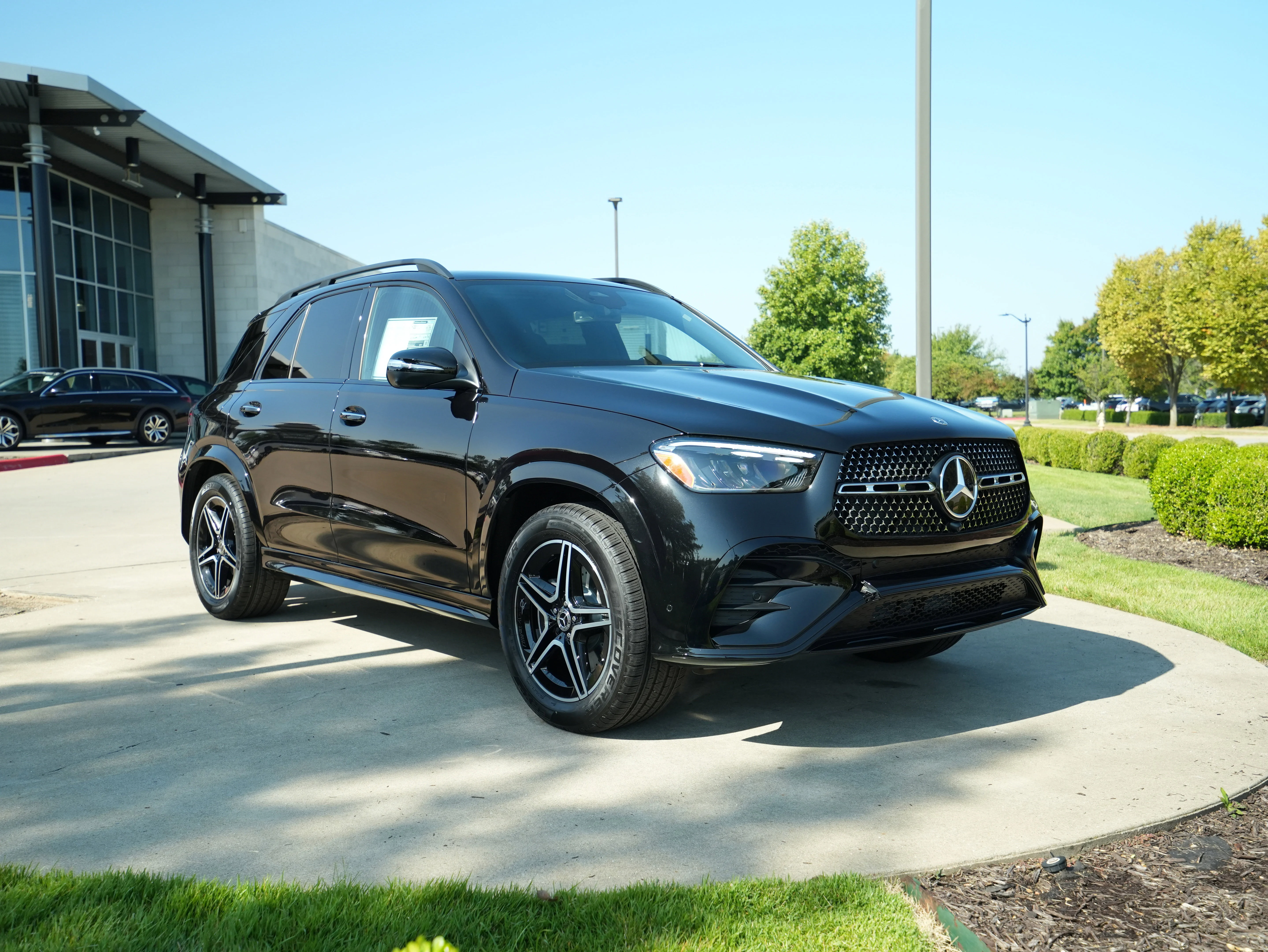 Certified Used 2026 Obsidian Black Metallic Mercedes-Benz GLE 350 image 10