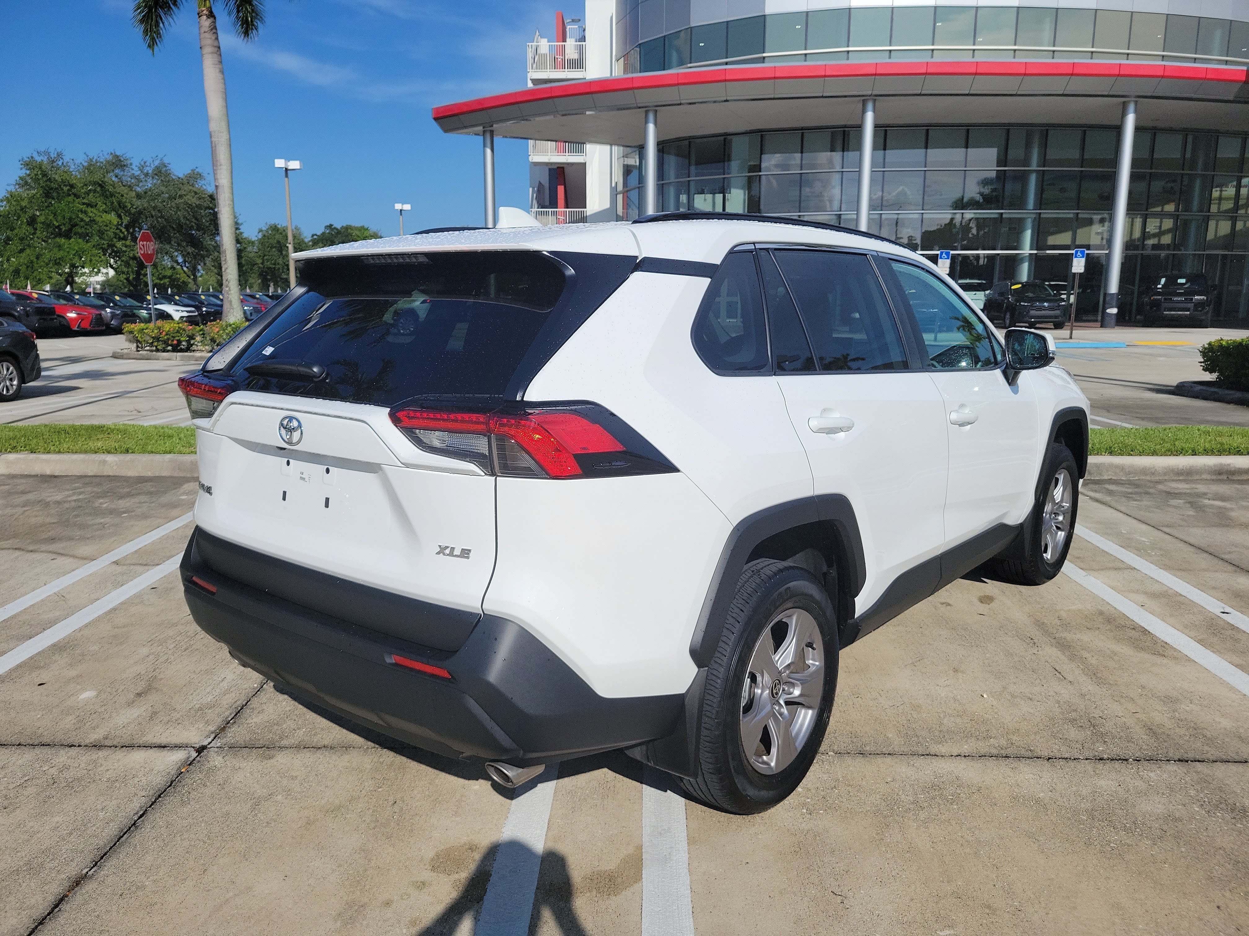 Certified Used 2025 Ice Toyota XLE image 7