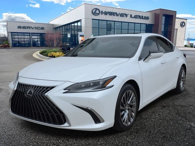 2024 Lexus ES 300h Ultra Luxury