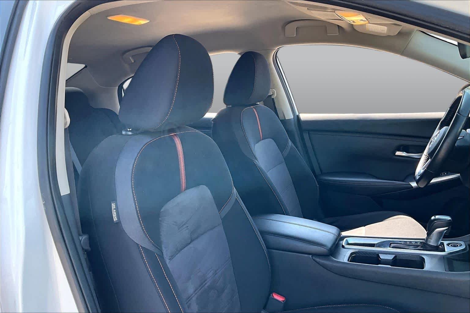Used 2023 Aspen White Tricoat Nissan SR image 9