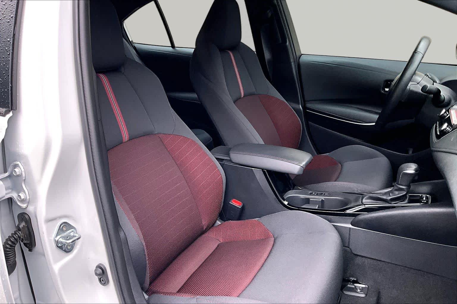 Certified Used 2024 Ice Cap Toyota SE image 9