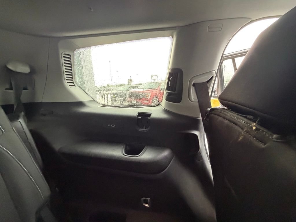 Used 2023 Gray Jeep Laredo image 15