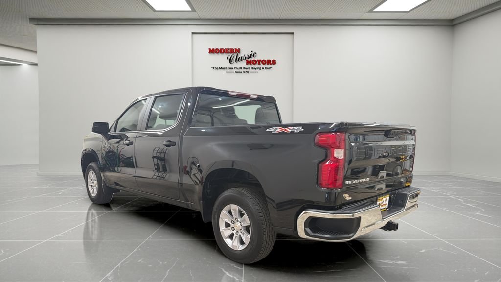 Used 2026 Black Chevrolet LT image 5