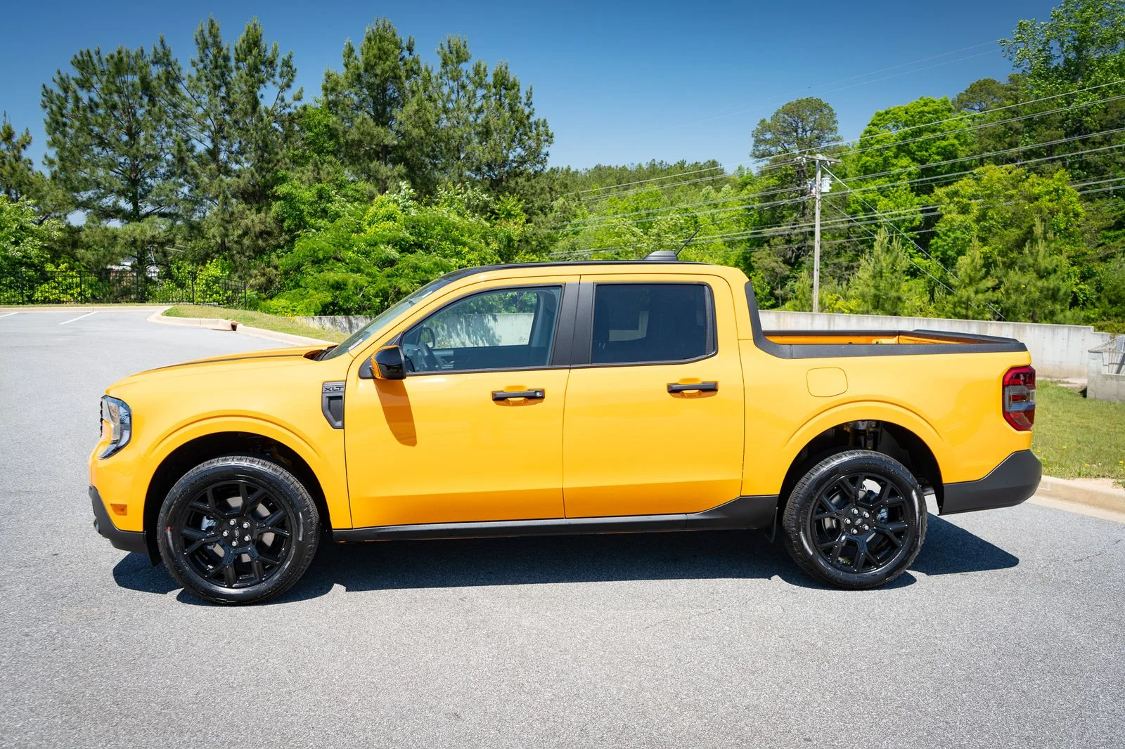 New 2026 Orange Fury Metallic Tri-Coat Ford XLT image 5