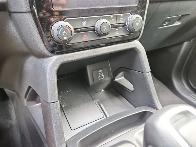 Used 2025 Gray Ford XLT image 55